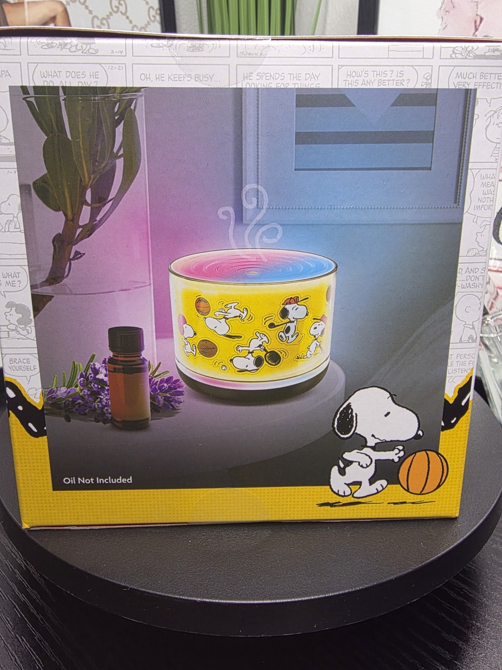 Peanuts LED Aroma Diffuser - Picture 5 of 5